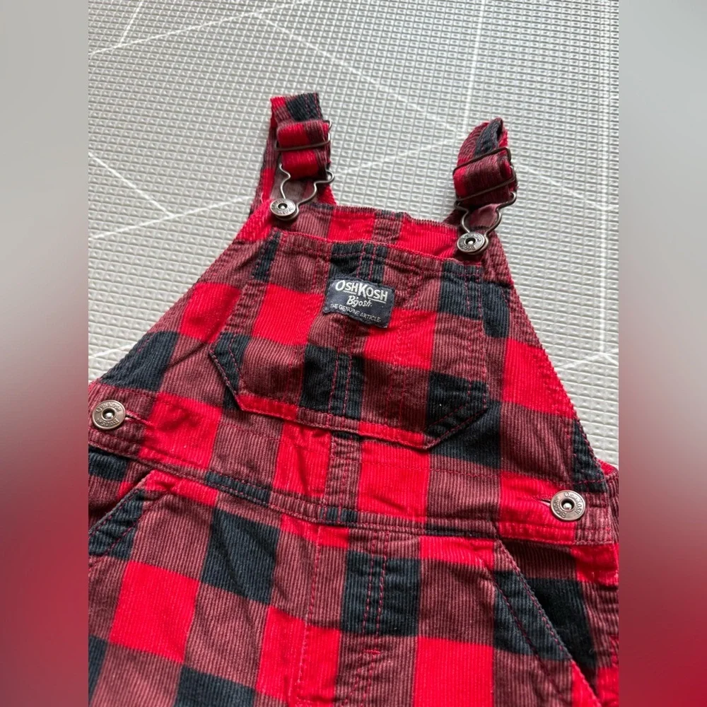 OshKosh B'gosh|Vintage style Red/Black Plaid buffalo checkered corduroy Overall•